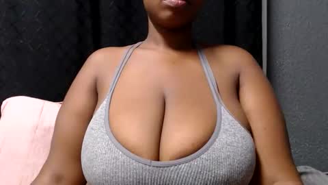 bigboobsbitchx online show from June 4, 4:57 pm