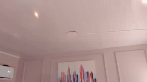 Snapshot of bigboobsnaughty1 chatting on October 23, 10:14 am online show from October 23, 10:14 am