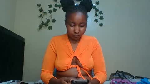 BigBoootyy online show from September 11, 4:40 pm