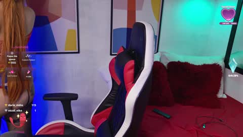 kyra Moor online show from December 11, 5:43 am