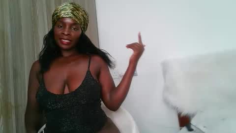 Vee online show from January 19, 2:54 pm