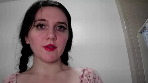 Isabella online show from December 11, 3:56 am