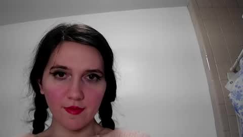 Isabella online show from December 12, 5:10 am