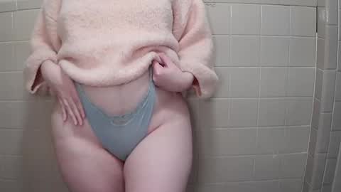 Isabella online show from December 21, 9:44 am