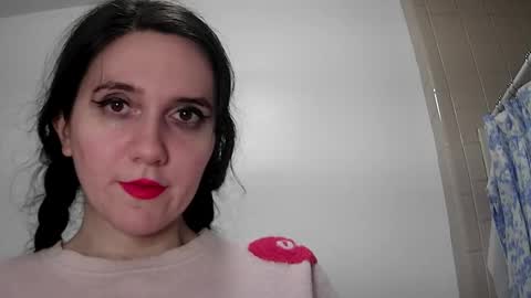 Isabella online show from December 31, 7:53 am
