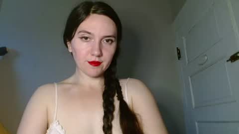Isabella online show from July 21, 4:20 pm