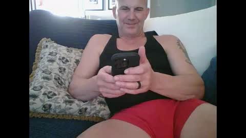 Snapshot of bigbravo337 chatting on December 16, 3:00 am bigbravo337 online show from December 16, 3:00 am