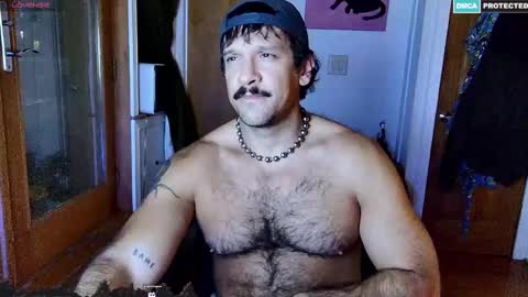 Snapshot of bigbro42069 chatting on November 10, 3:16 am BigBro online show from November 10, 3:16 am