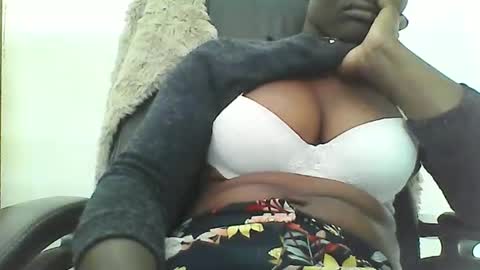 bigbumboobs98 online show from September 30, 7:13 am