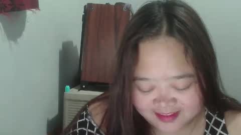 Snapshot of bigchubbybelly19 chatting on November 5, 5:57 pm bigchubbybelly19 online show from November 5, 5:57 pm