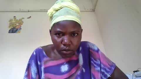 Snapshot of bigclit030 chatting on March 18, 8:28 am bigclit030 online show from March 18, 8:28 am