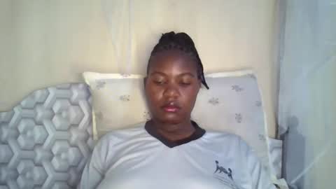 Snapshot of bigclit030 chatting on March 20, 4:06 am bigclit030 online show from March 20, 4:06 am