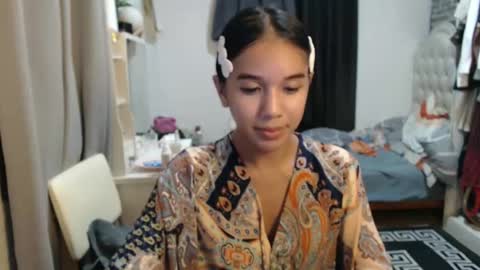 Snapshot of bigcock_jess chatting on January 29, 1:07 pm Innocent jessa online show from January 29, 1:07 pm