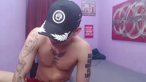 luccas monstercock sexy latin hot big ass fucked online show from February 18, 4:41 am