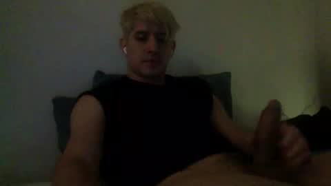 Snapshot of bigcock_n chatting on December 29, 9:39 am Dream boy online show from December 29, 9:39 am