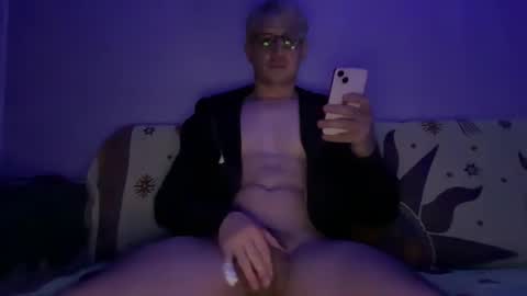 Snapshot of bigcock_n chatting on January 12, 12:39 am Dream boy online show from January 12, 12:39 am