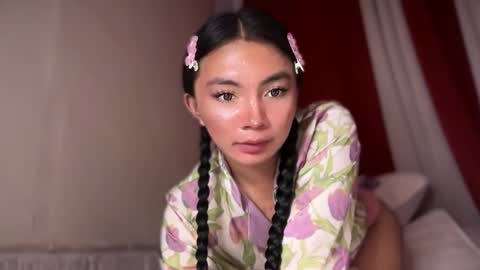 Yeng online show from November 1, 6:32 pm