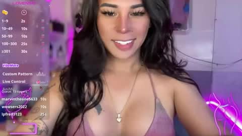 queen amanda online show from October 5, 5:50 am