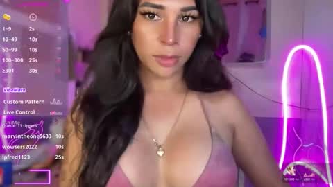 queen amanda online show from October 5, 5:55 pm