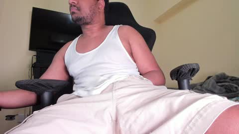 bigcockk23 online show from December 6, 11:00 am