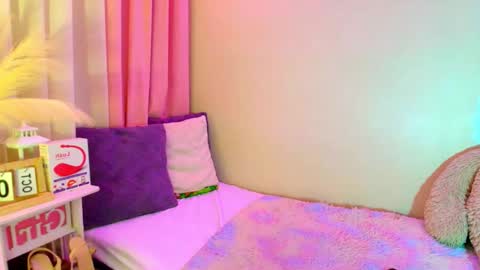 HOLLY online show from October 1, 12:22 pm