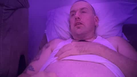 bigcocksuckingslut online show from December 6, 1:40 am