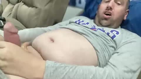 Snapshot of bigcocksuckingslut chatting on February 19, 3:35 am bigcocksuckingslut online show from February 19, 3:35 am