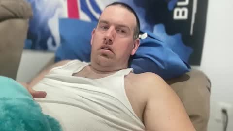 Snapshot of bigcocksuckingslut chatting on March 3, 8:48 pm bigcocksuckingslut online show from March 3, 8:48 pm