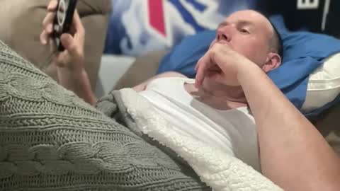 bigcocksuckingslut online show from April 28, 12:31 am