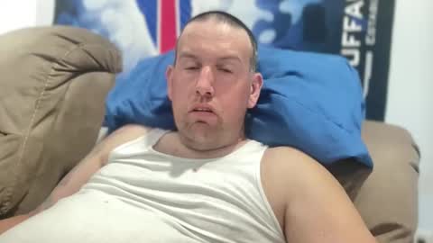 bigcocksuckingslut online show from May 2, 9:20 pm