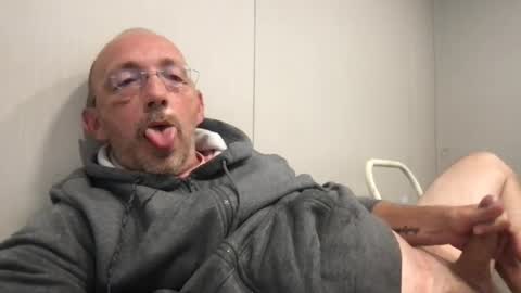 Snapshot of bigdaddydelight chatting on July 23, 5:33 pm bigdaddydelight online show from July 23, 5:33 pm