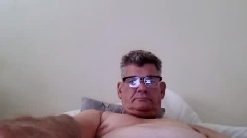 Snapshot of bigdaddydongarlets391292 chatting on June 20, 7:38 pm bigdaddydongarlets391292 online show from June 20, 7:38 pm