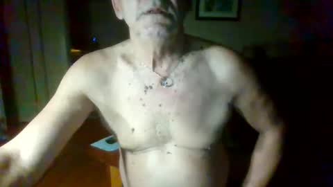 bigdeer58191747802843 online show from February 22, 8:18 am
