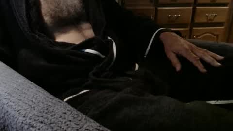 Snapshot of bigdickdaddy567130413 chatting on May 17, 10:33 am bigdickdaddy567130413 online show from May 17, 10:33 am