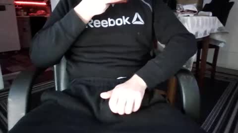 Snapshot of bigdickdawg90 chatting on March 9, 12:20 pm bigdickdawg90 online show from March 9, 12:20 pm