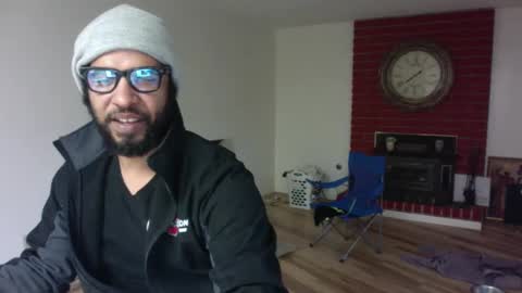 Snapshot of bigdickjimmywill chatting on February 8, 1:32 am CAJEinc online show from February 8, 1:32 am