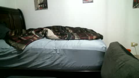 Snapshot of bigdickjimmywill chatting on February 15, 4:42 am CAJEinc online show from February 15, 4:42 am