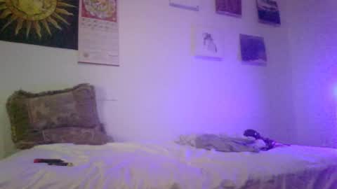 Snapshot of bigdicklebanesemikel chatting on December 13, 11:32 pm bigdicklebanesemikel online show from December 13, 11:32 pm