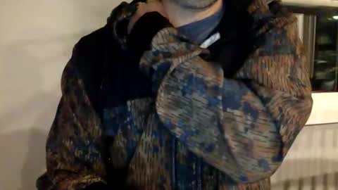 Snapshot of bigdickshowoff9877 chatting on February 6, 6:51 am Bigdickshowoff9877 online show from February 6, 6:51 am