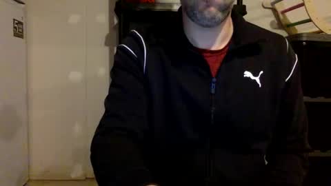Snapshot of bigdickshowoff9877 chatting on April 29, 5:33 am Bigdickshowoff9877 online show from April 29, 5:33 am