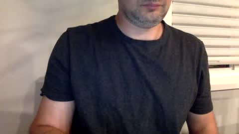 Snapshot of bigdickshowoff9877 chatting on June 22, 5:26 am Bigdickshowoff9877 online show from June 22, 5:26 am