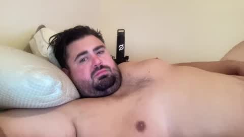 Snapshot of bigdude365 chatting on December 29, 8:33 am bigdude365 online show from December 29, 8:33 am