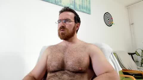 Snapshot of bigdudex chatting on April 28, 1:27 pm bigdudex online show from April 28, 1:27 pm