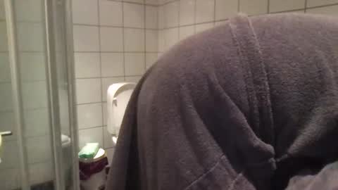 Snapshot of bigflexa92 chatting on March 17, 9:29 pm bigflexa92 online show from March 17, 9:29 pm