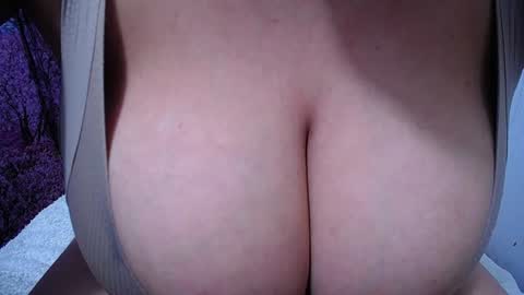  Sunny   online show from July 23, 1:58 am