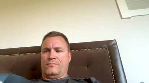 bigger22332233 online show from July 30, 5:45 pm
