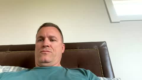 bigger22332233 online show from August 4, 6:32 pm