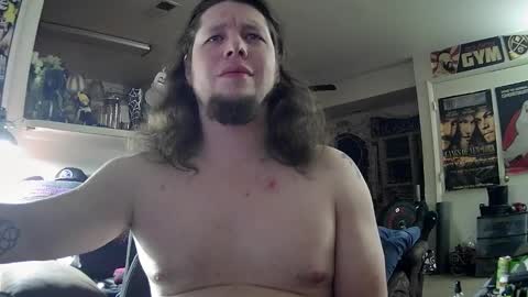 biggerisbetter21 online show from January 3, 7:27 am