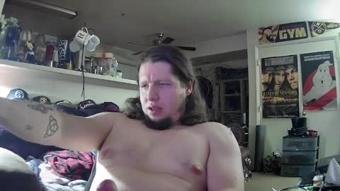 biggerisbetter21 online show from January 7, 9:40 am