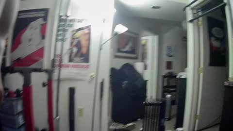 biggerisbetter21 online show from January 23, 9:50 pm